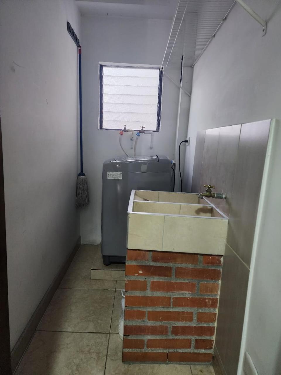 Fantastico Apto Completo En El Centro De Pereira Villa Eksteriør billede